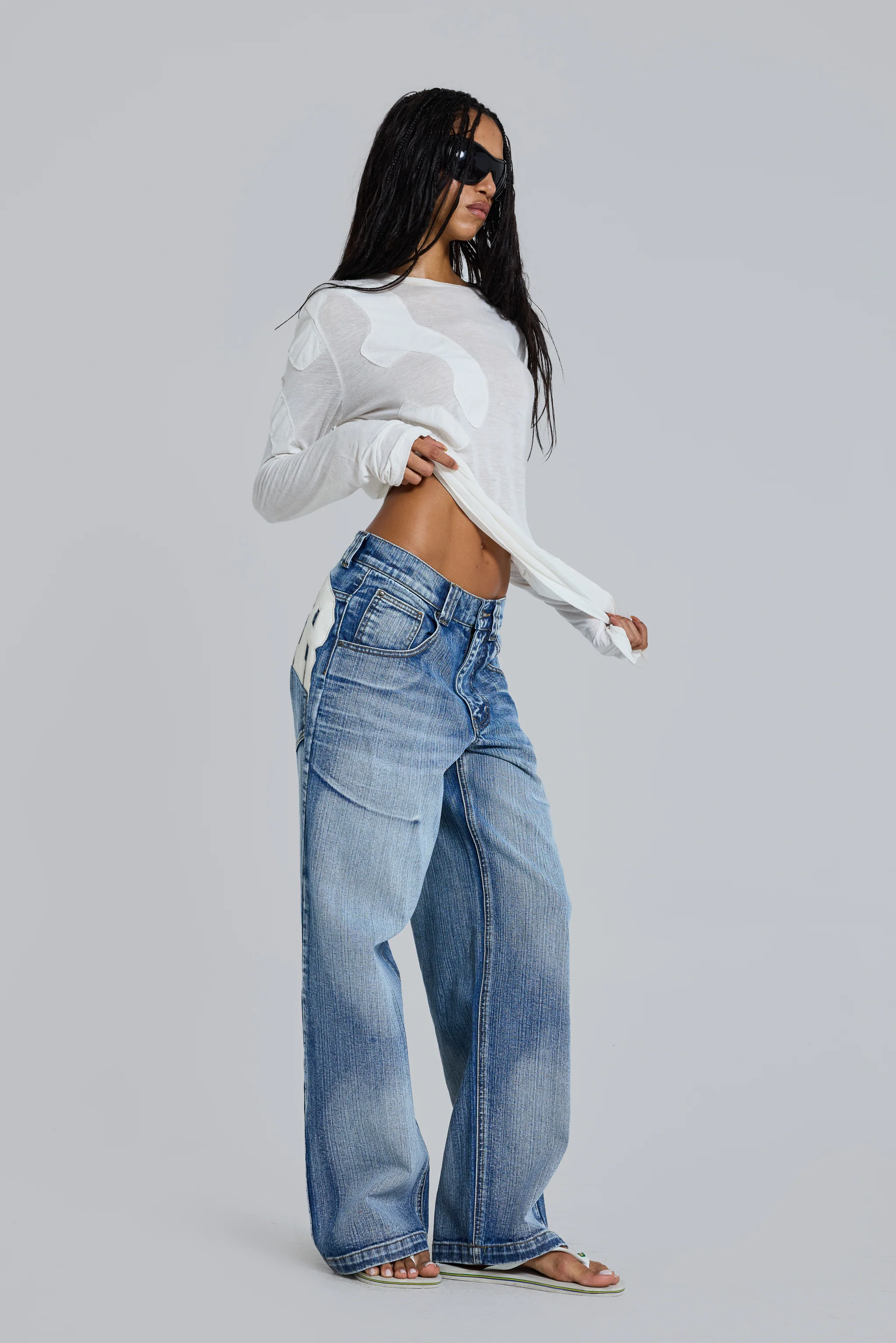 13 Applique Linen Top