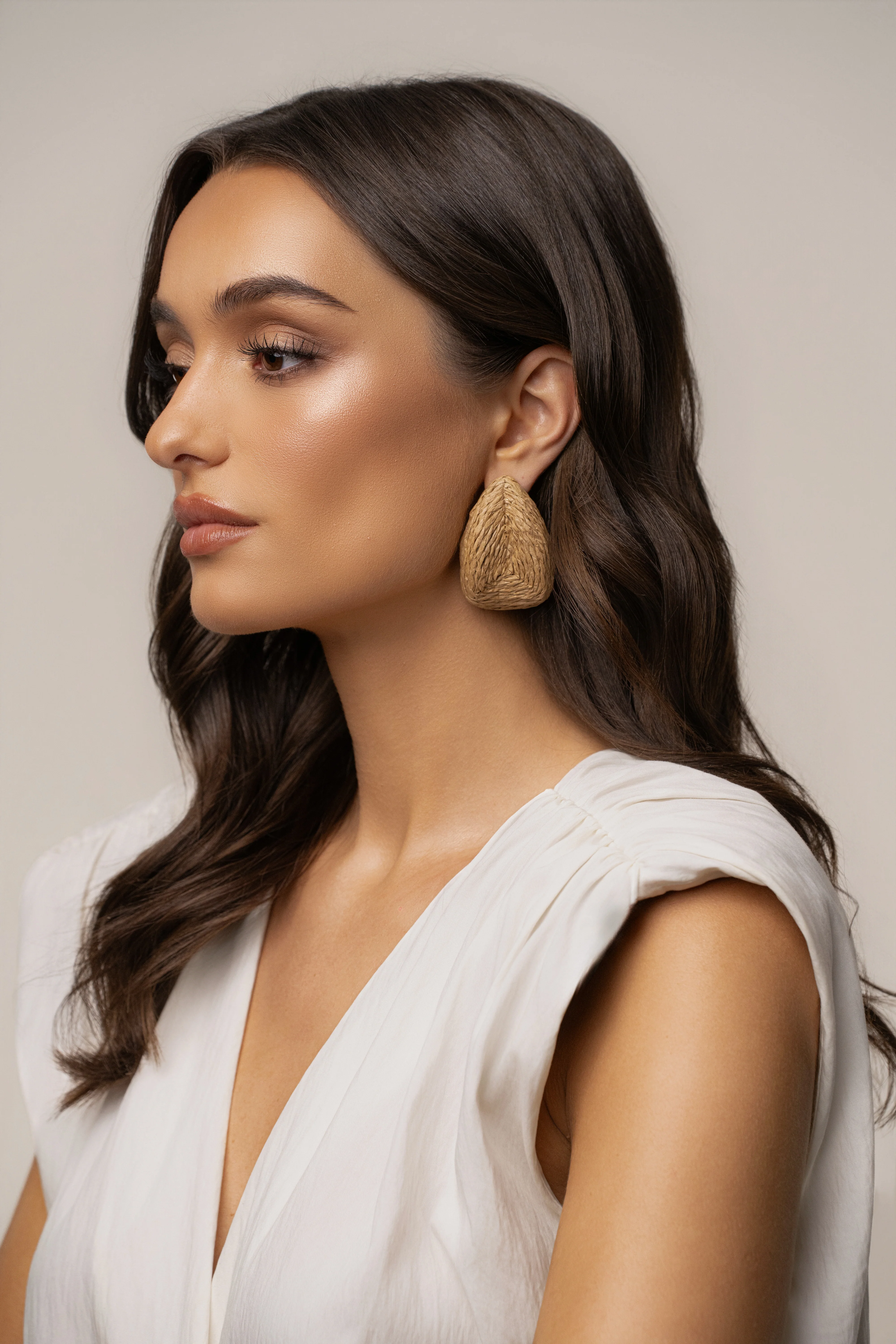 Beige Beach Club Raffia Earrings