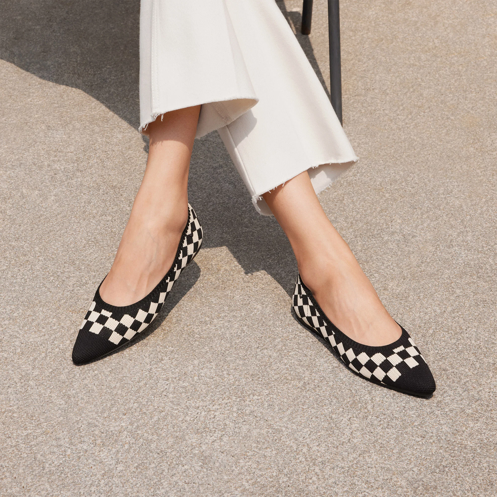 Pointed-Toe Ballet Flats (Aria 5°)