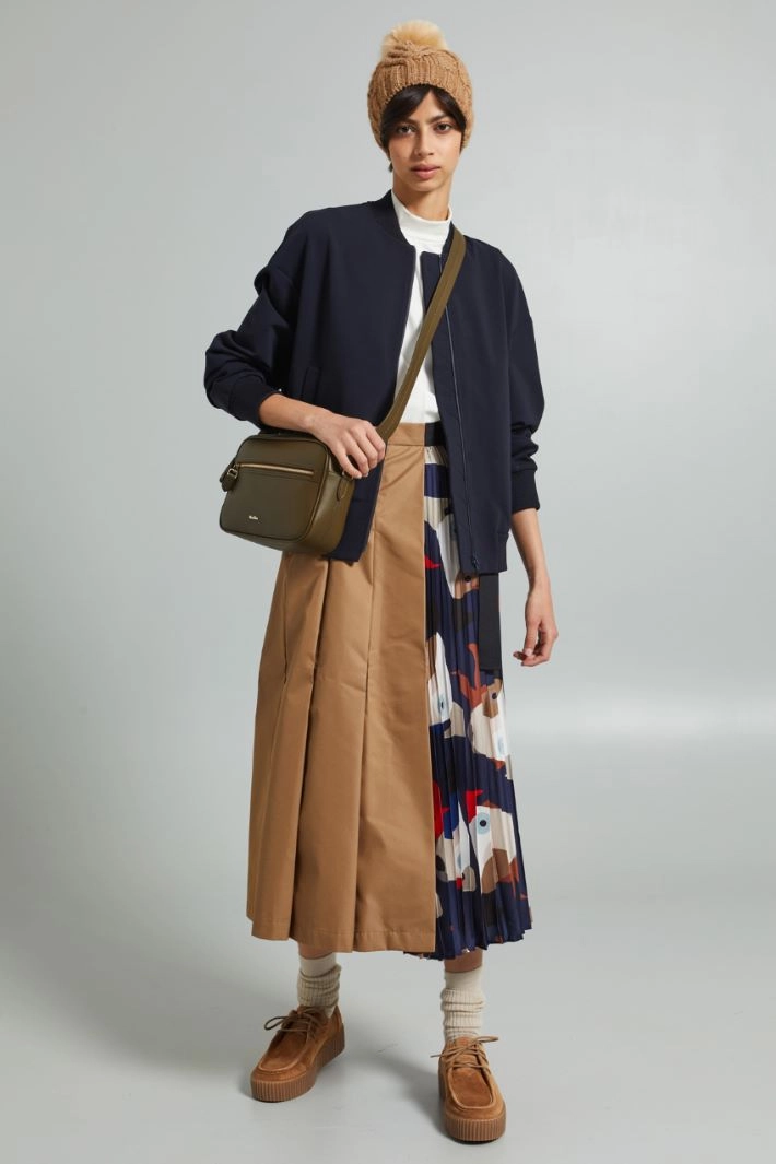 Braided beanie hat with pom pom - CAMEL