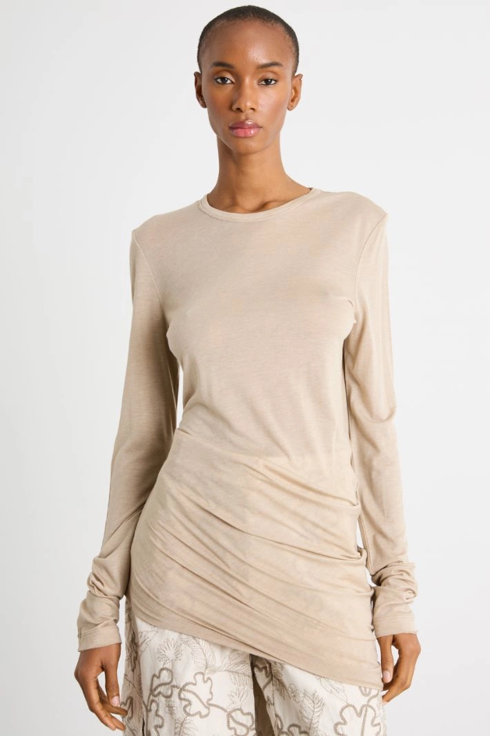 Asymmetric T-shirt - BEIGE