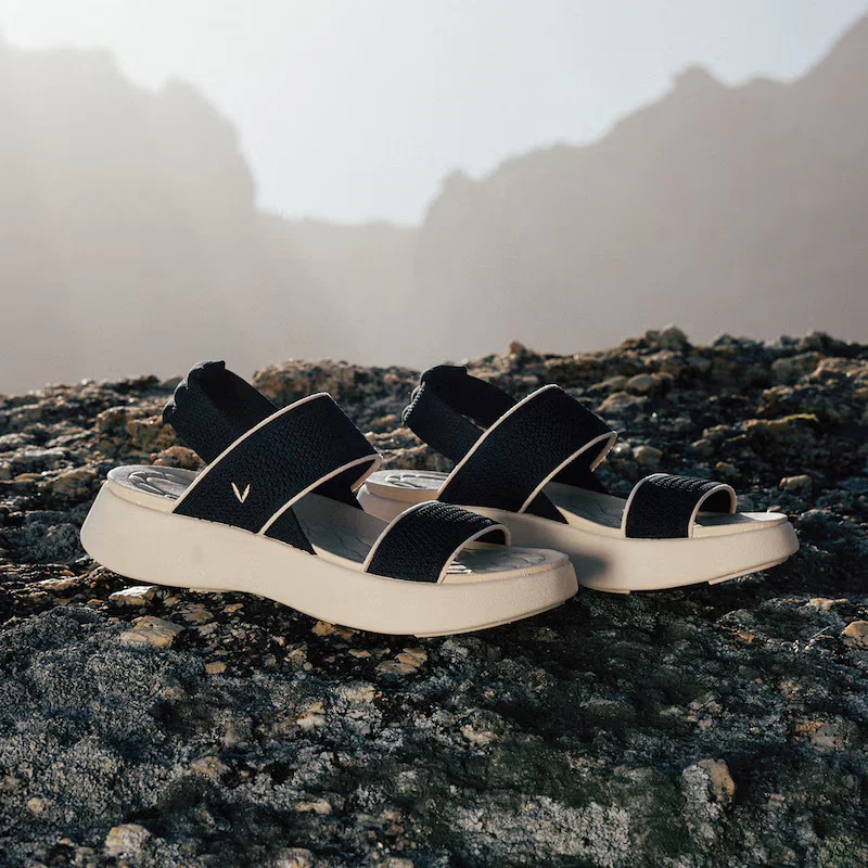 Round-Toe Walker Sandals (Kamber)