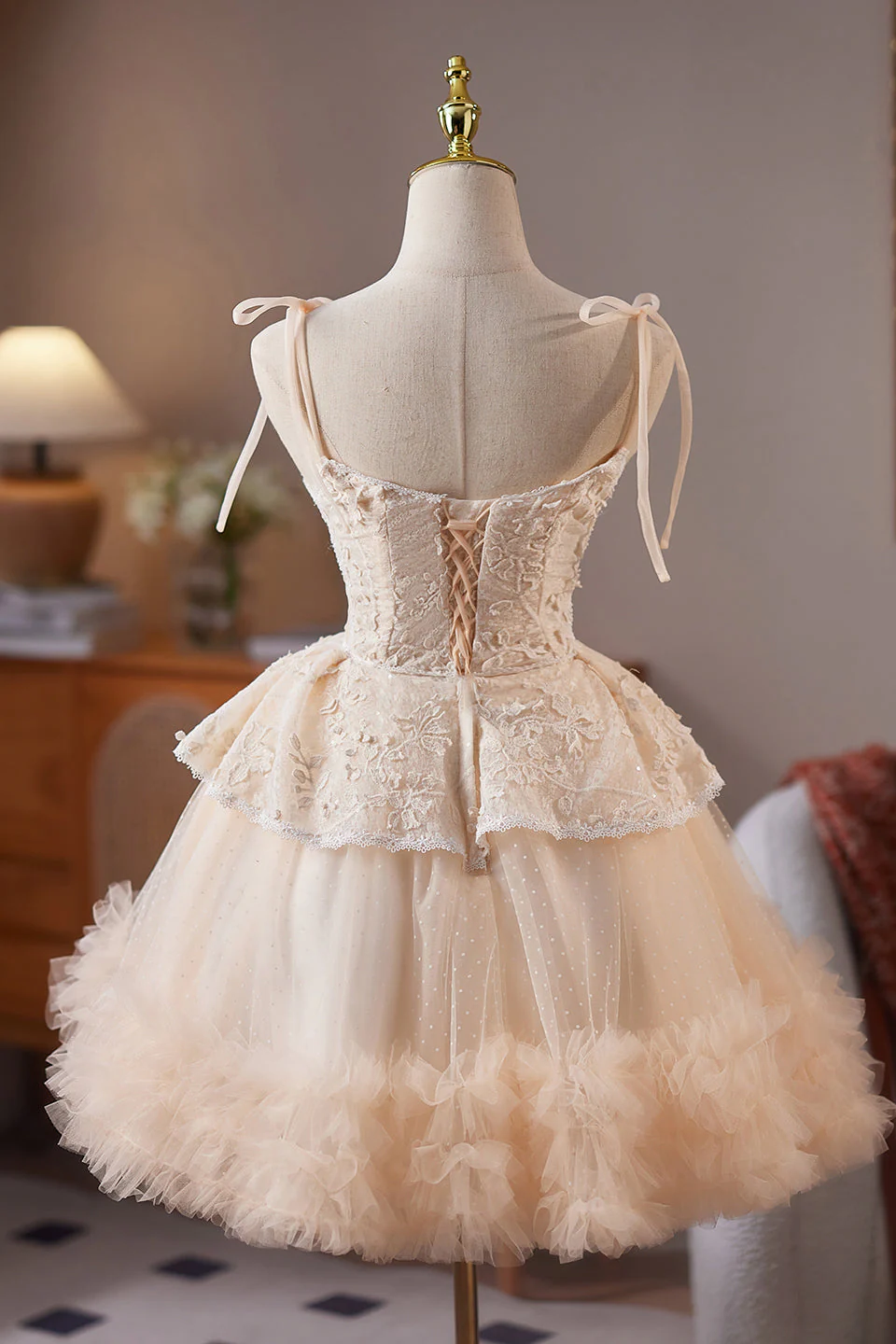 V-neck Champagne Appliques Tulle Short Dress