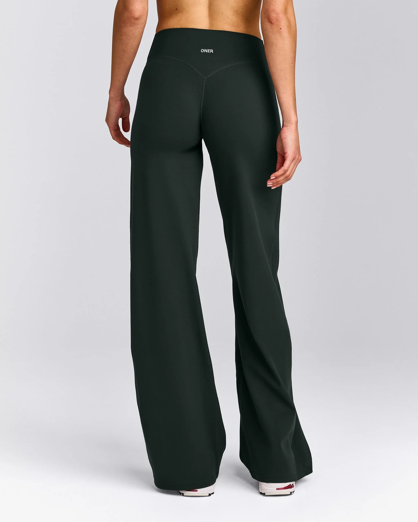 SoftMotion™ Straight Leg Bottoms with Grey Logo | Emerald Noir