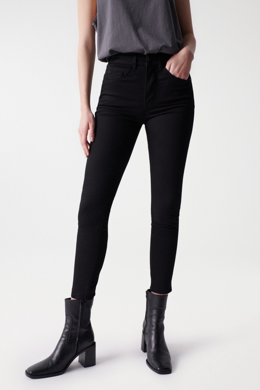 FAITH PUSH IN CROPPED SKINNY JEANS