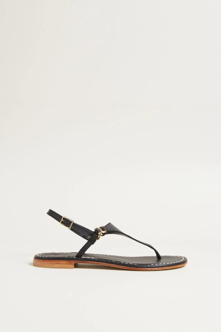 Thong sandals - BLACK