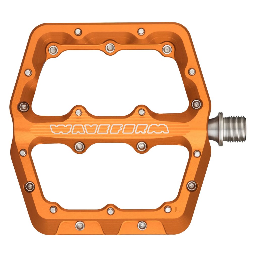 Wolf Tooth WAVEFORM Flat Pedals - Large - orange