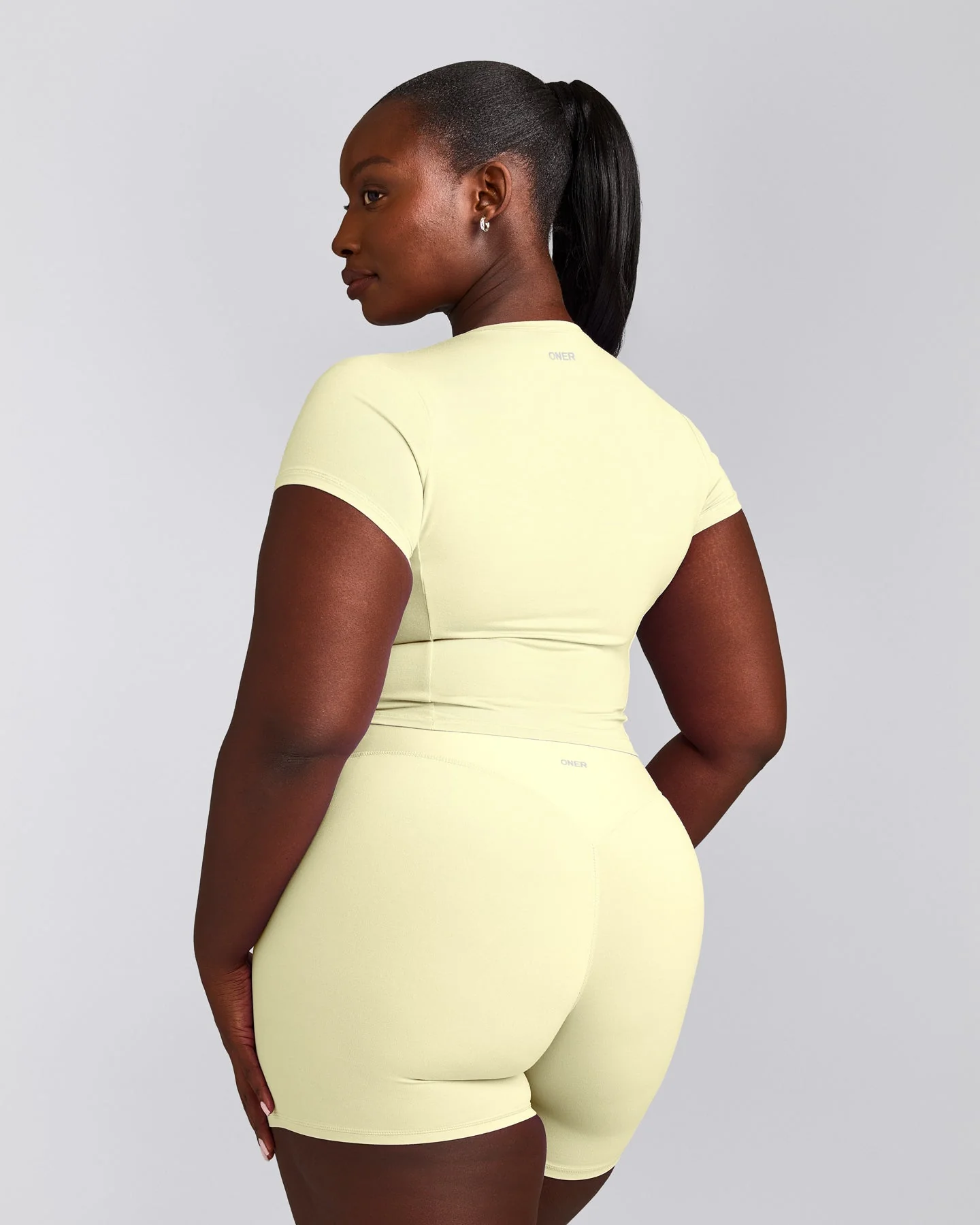 Mellow™ Motion Crew Neck Mid Top | Pastel Yellow