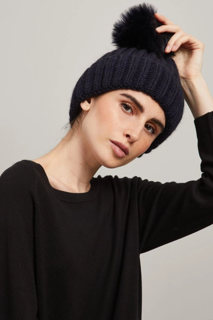 Beanie with pom poms - NIGHT BLUE