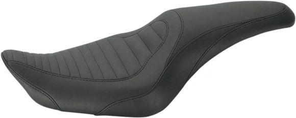 Mustang Tripper Fastback Comfort SeatRef: MUST00137A / 08040479