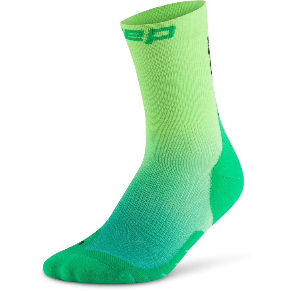 CEP Core Run Edt. Gradient Mid Cut Compression Socks Women - green/lime fade