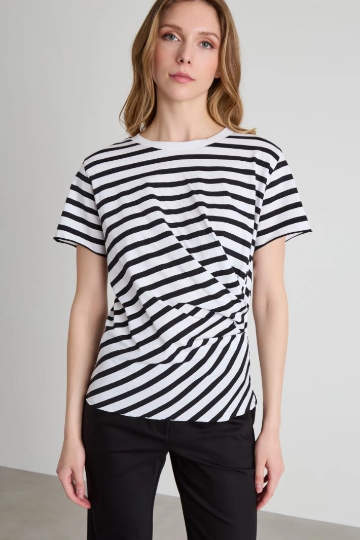 Draped T-shirt - WHITE BLACK
