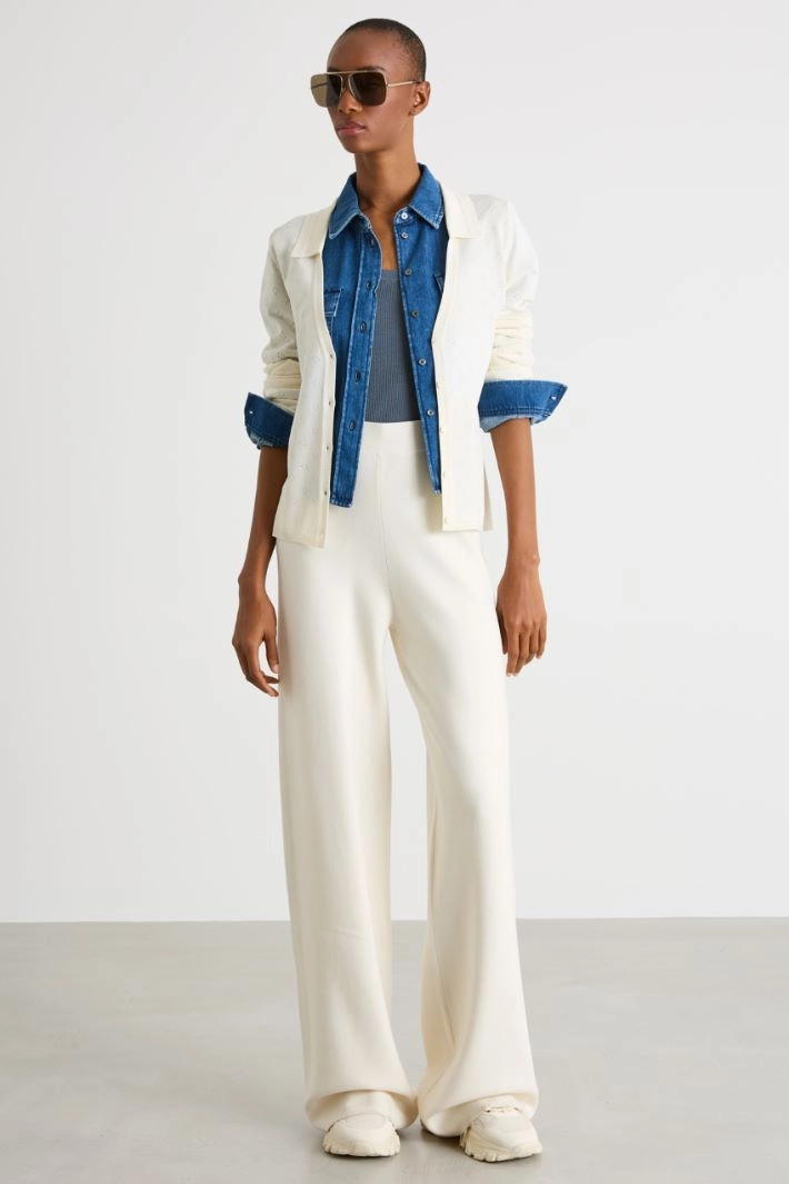 Wide V-neck cardigan - WHITE