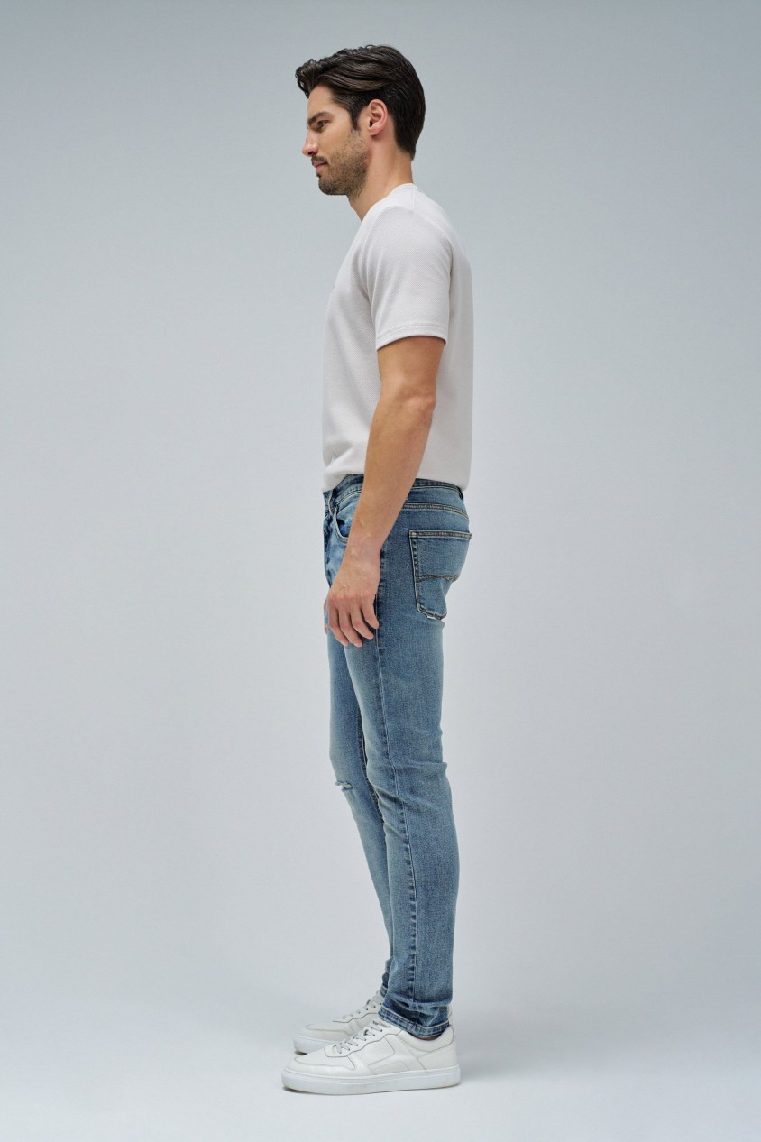 SKINNY FIT JEANS