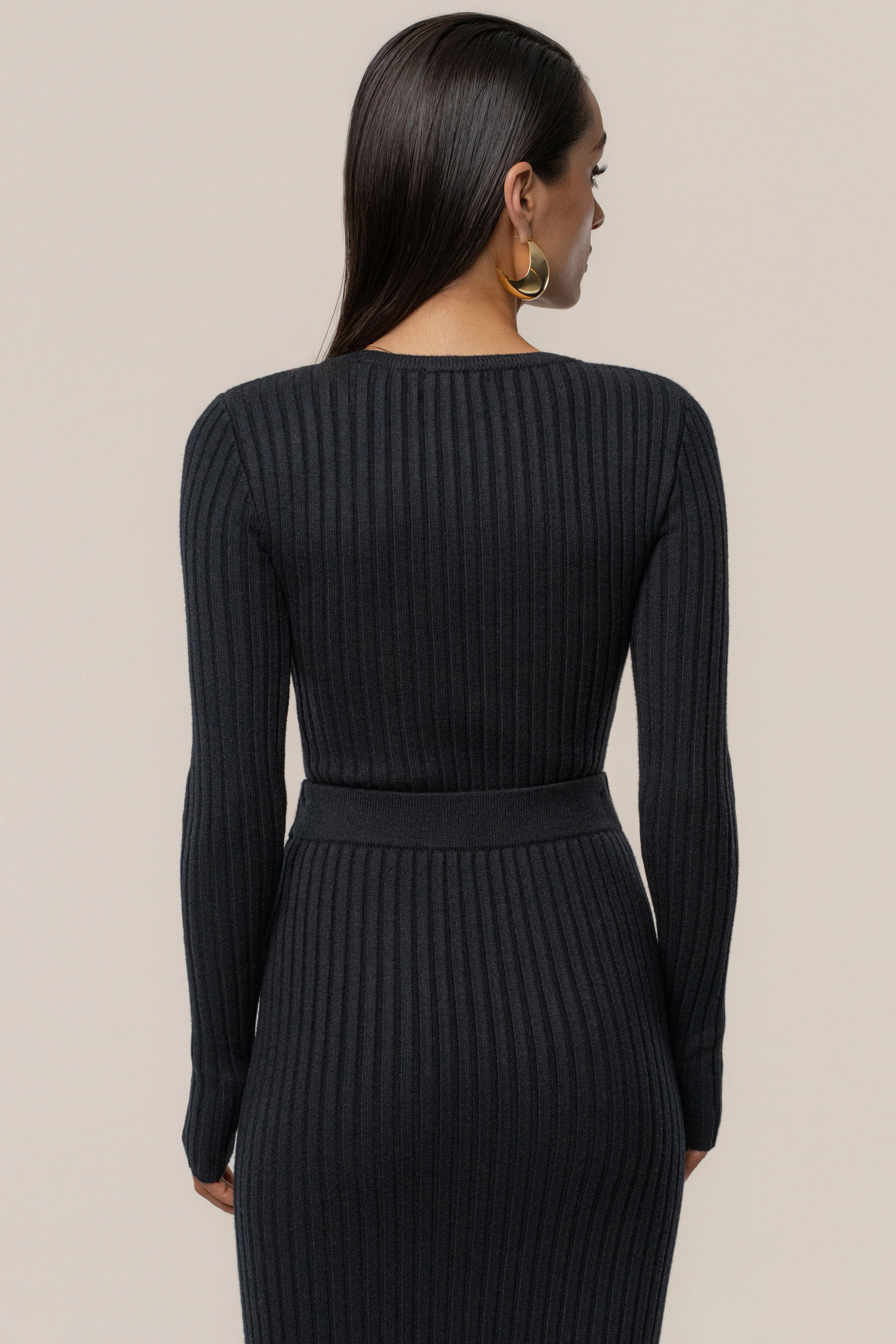 Black Overcast Ribbed Top