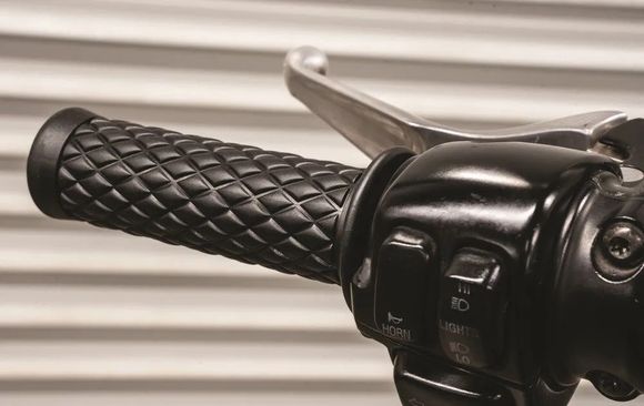 Burly Brand Diamond Handlebar GripsHARLEY DAVIDSON 750 STREET 750 - 2015 - 2020Ref: Bubr00009A / 06303090