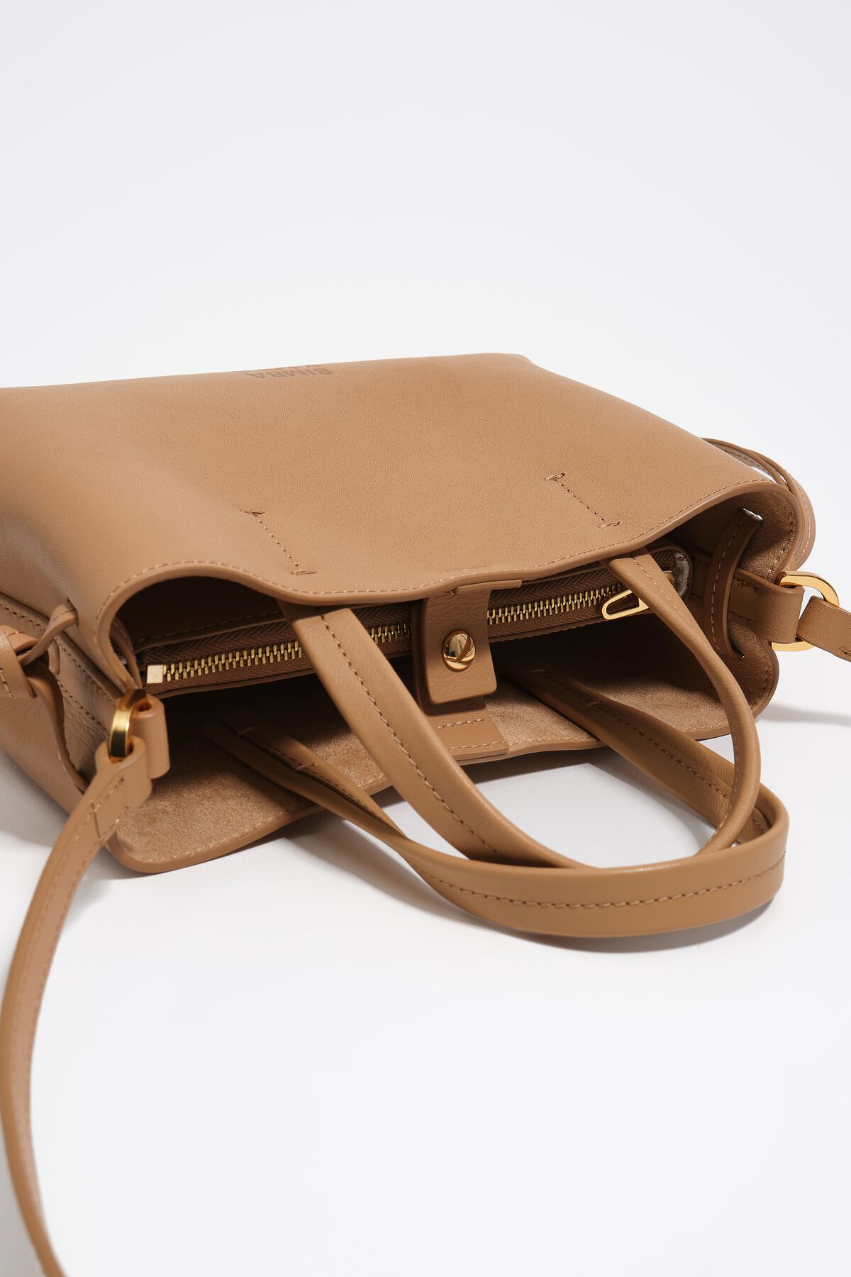 Hazelnut mini leather Chihuahua bag