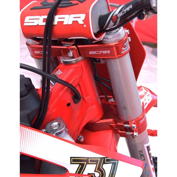 Tés de fourche Scar Triple clamps - Offset 22mm - Noir / RougeRef : SCR0283 / S5417RD