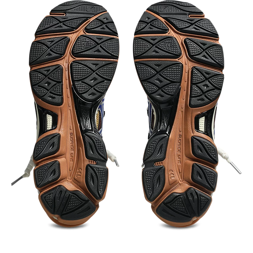 TOGA ARCHIVES x GEL-CUMULUS 16 TG