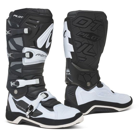 Forma PILOT BLACK/WHITE 2024 cross boots - Black / WhiteRef: FM0289