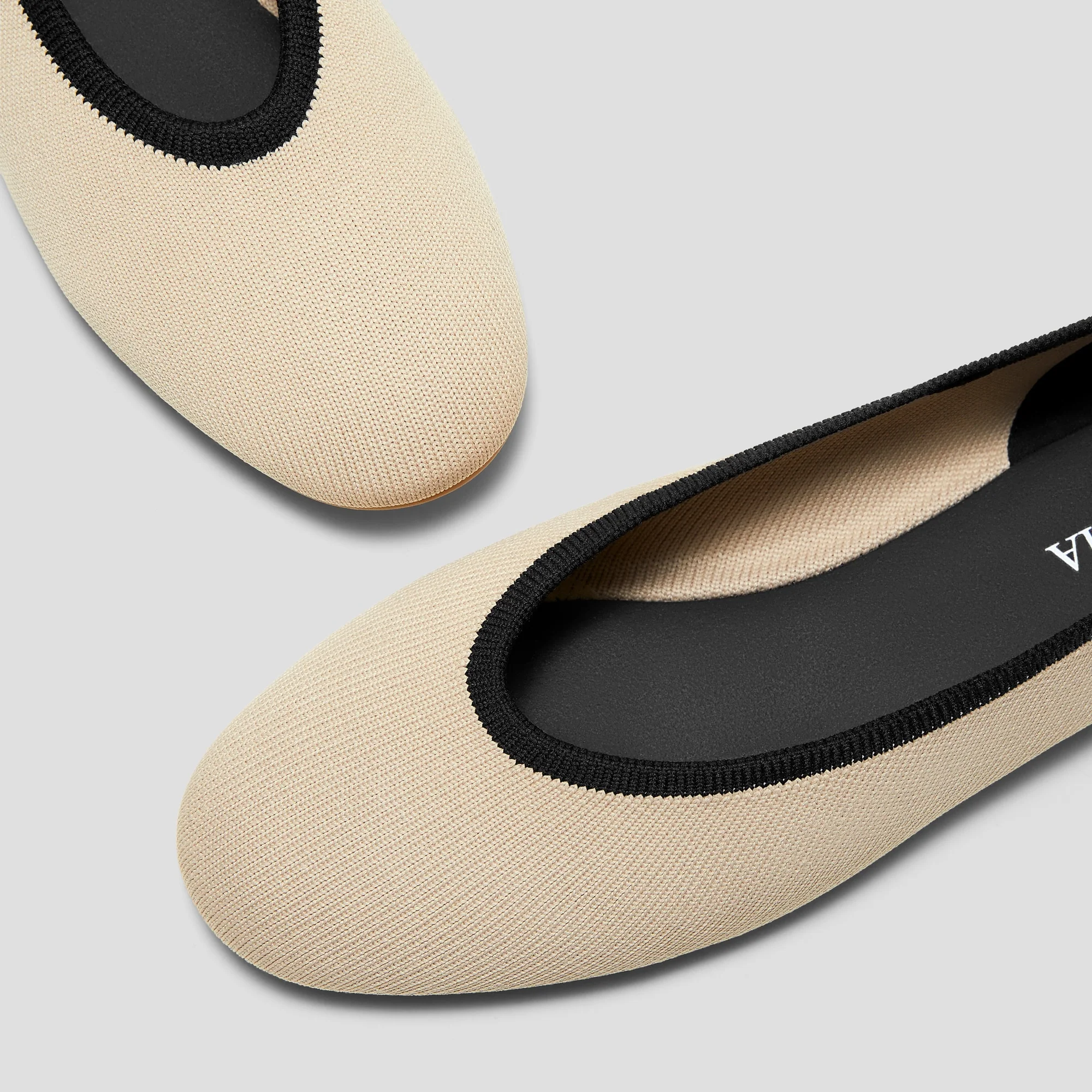 Almond-Toe Nude Flats (Nubia)