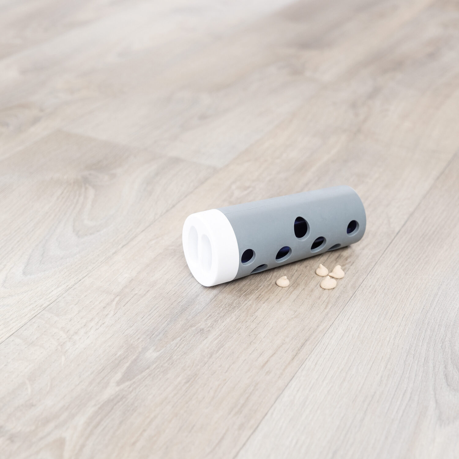 Trixie Cat Activity Snack Roll