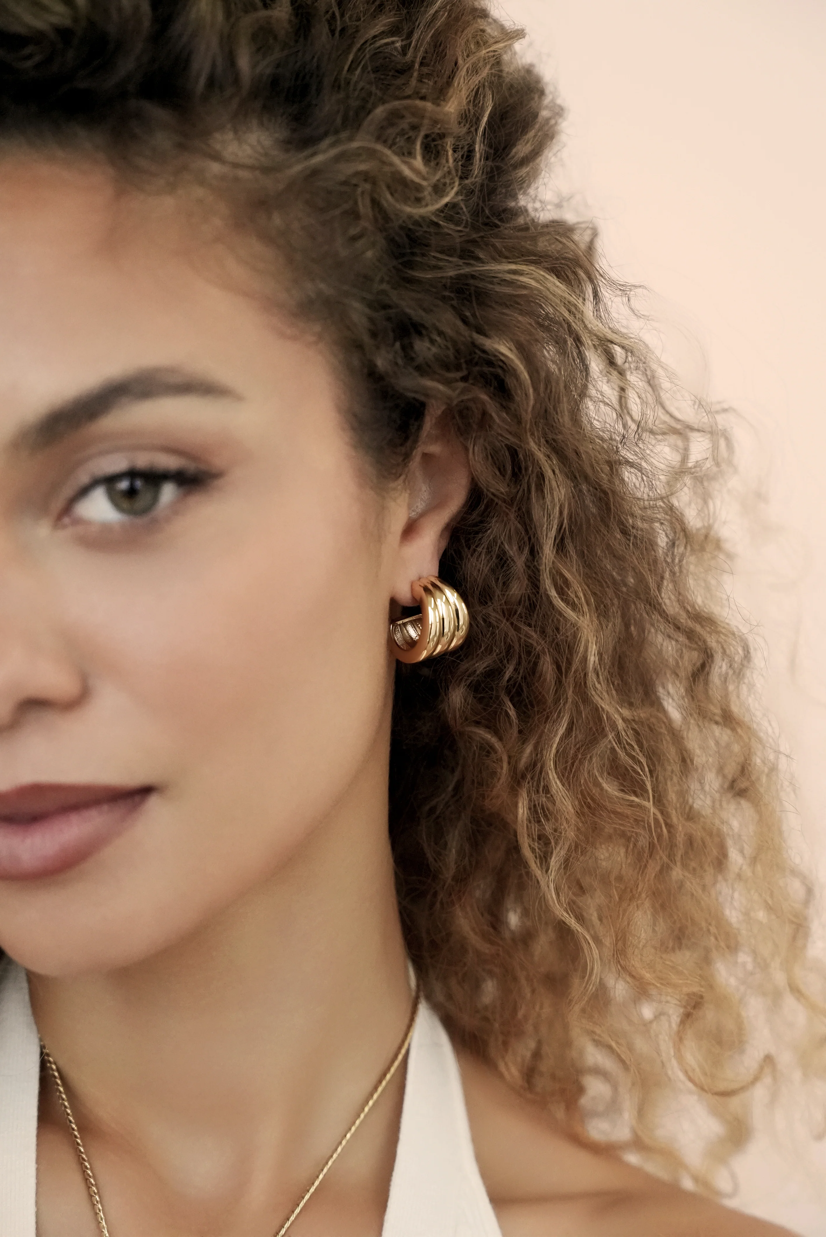 Triple Ribbed Hoops