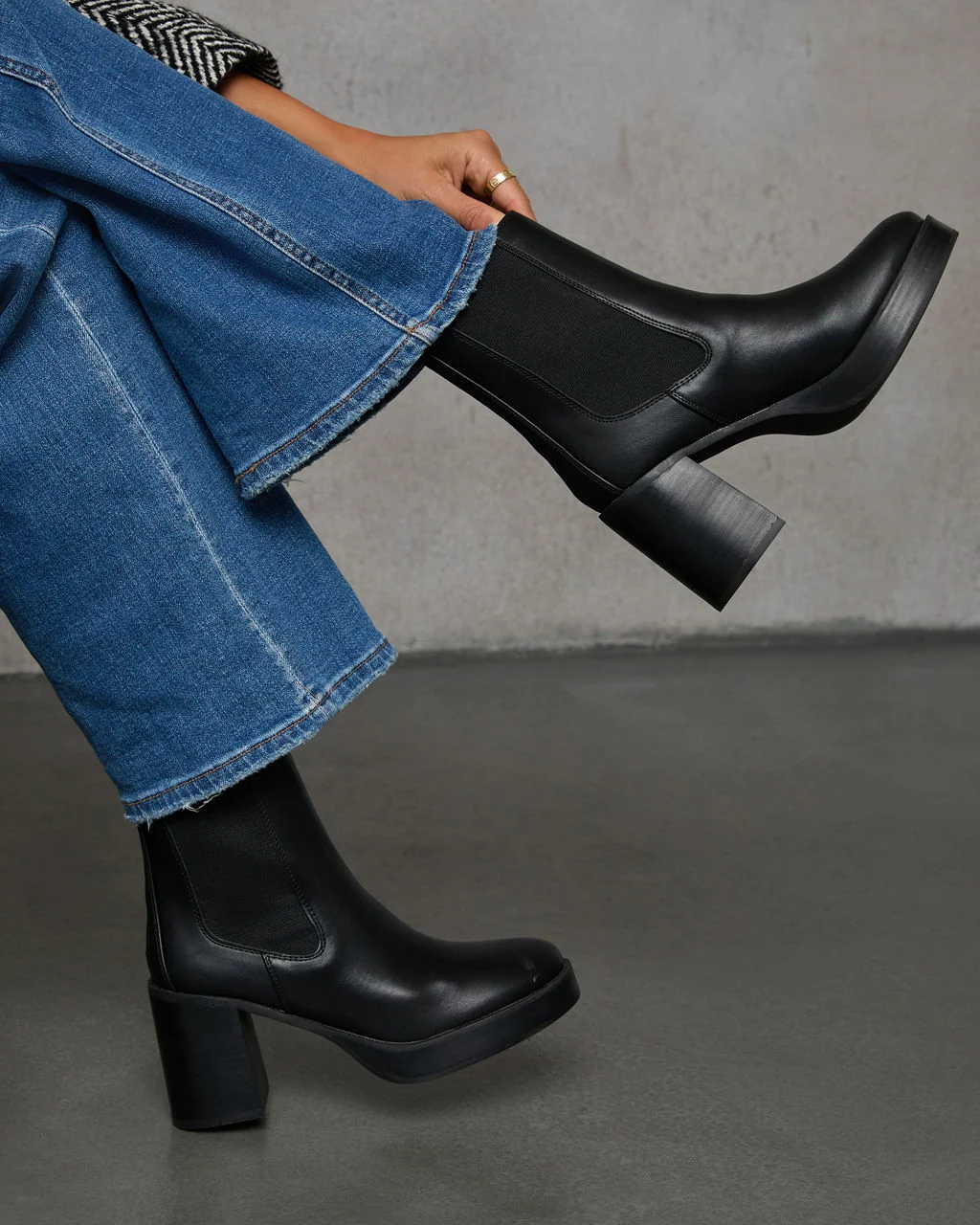 Teo Faux Leather Platform Heeled Boots