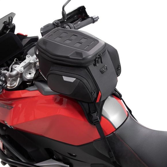 Sacoche réservoir SW-MOTECH PRO ENDURO (12 à 15 litres) Universel - NoirRef : SWM0014 / BC.TRS.00.112.30000