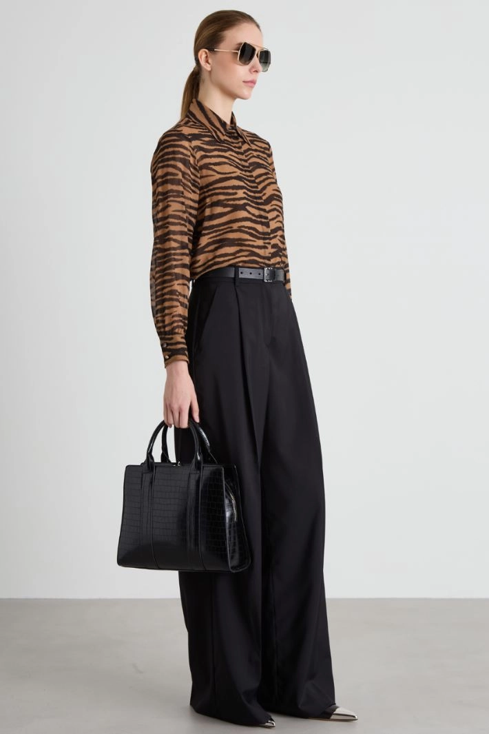 Animal print silk shirt - BROWN