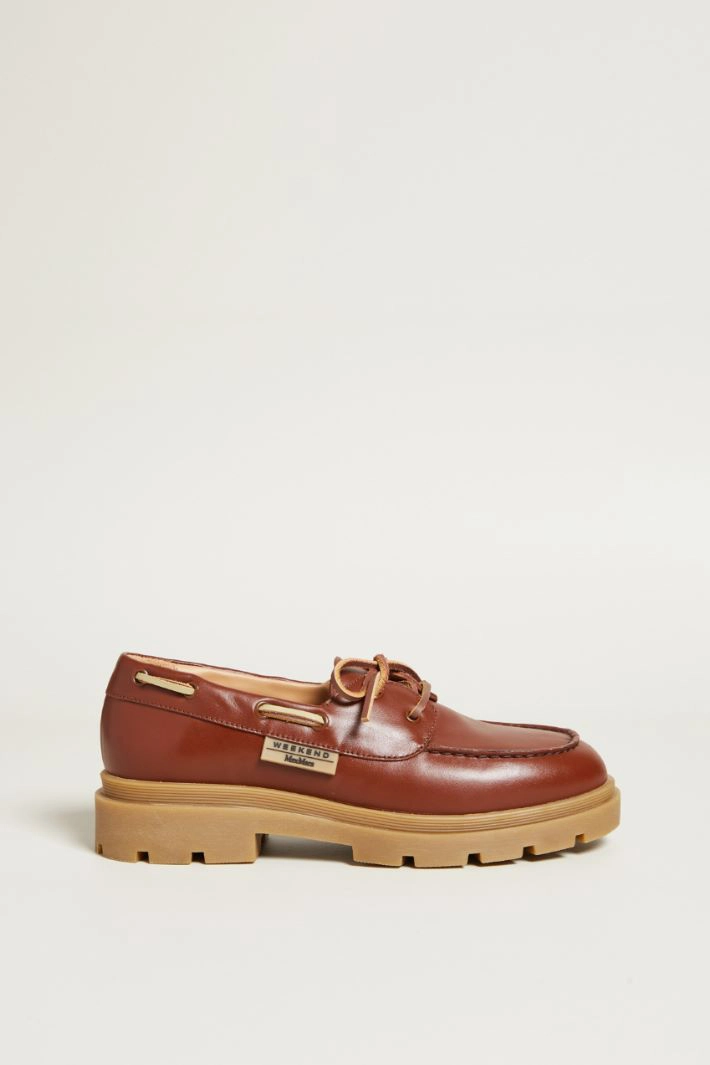 Laced moccasins - BROWN