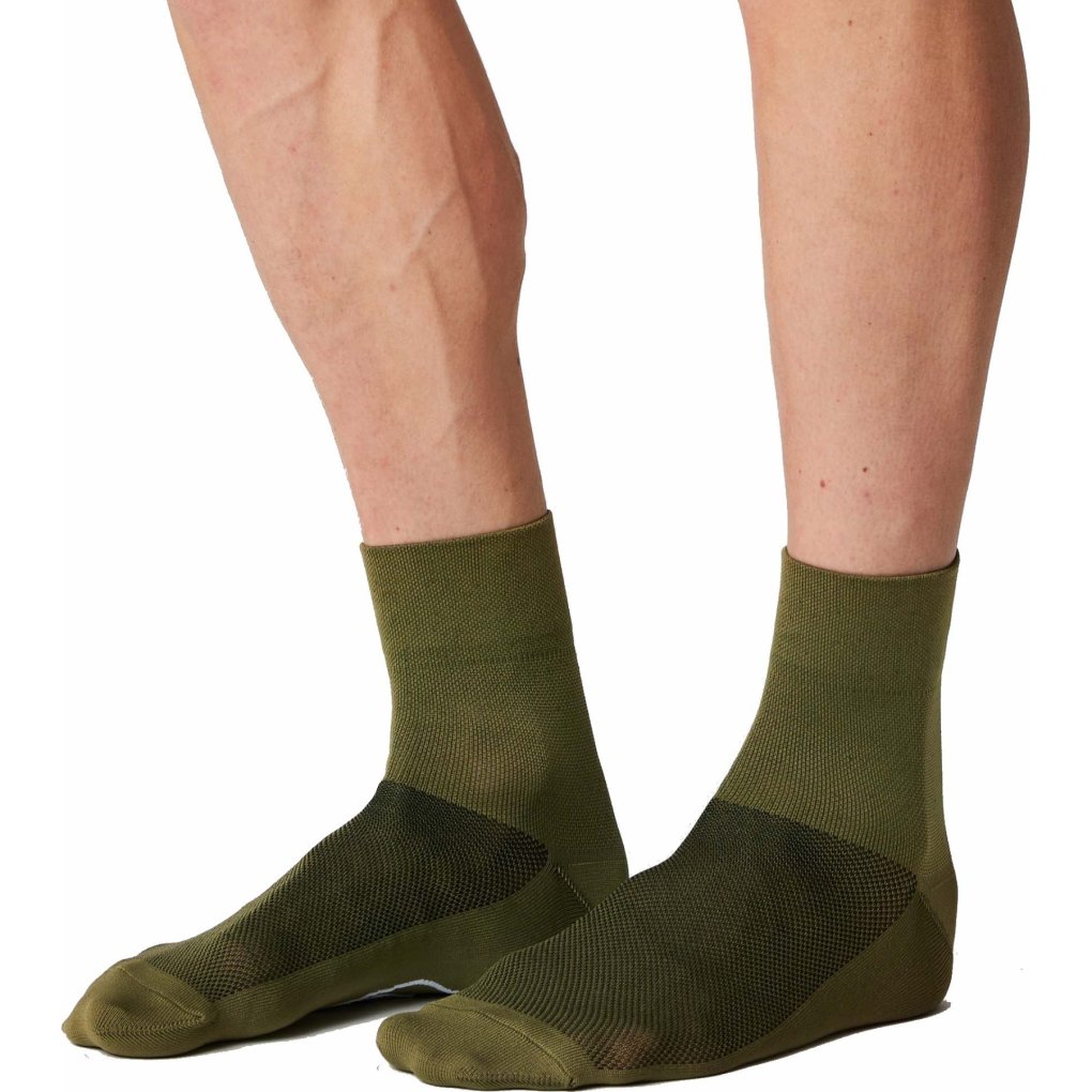 FINGERSCROSSED Classic Mid High Cycling Socks - Olive #008