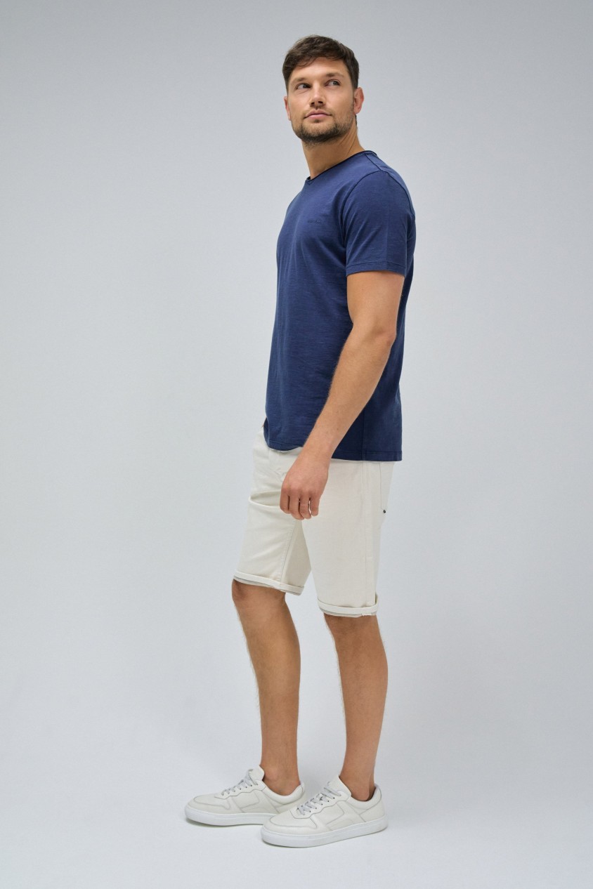 T-SHIRT WITH BRANDING