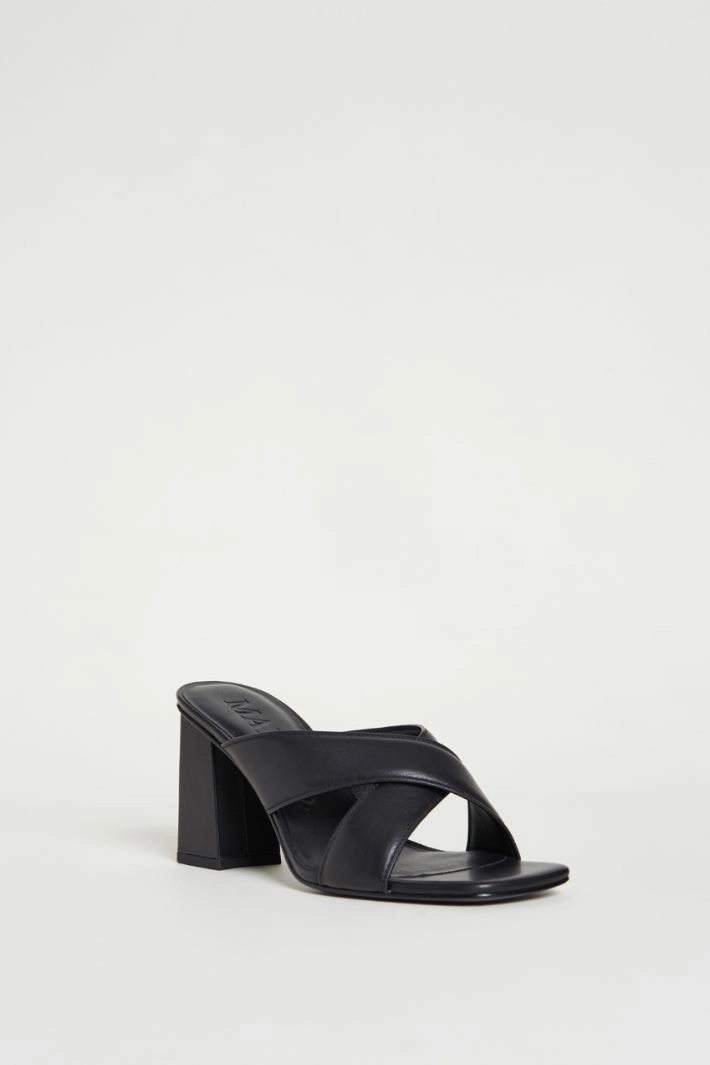 Padded nappa leather sandals - BLACK