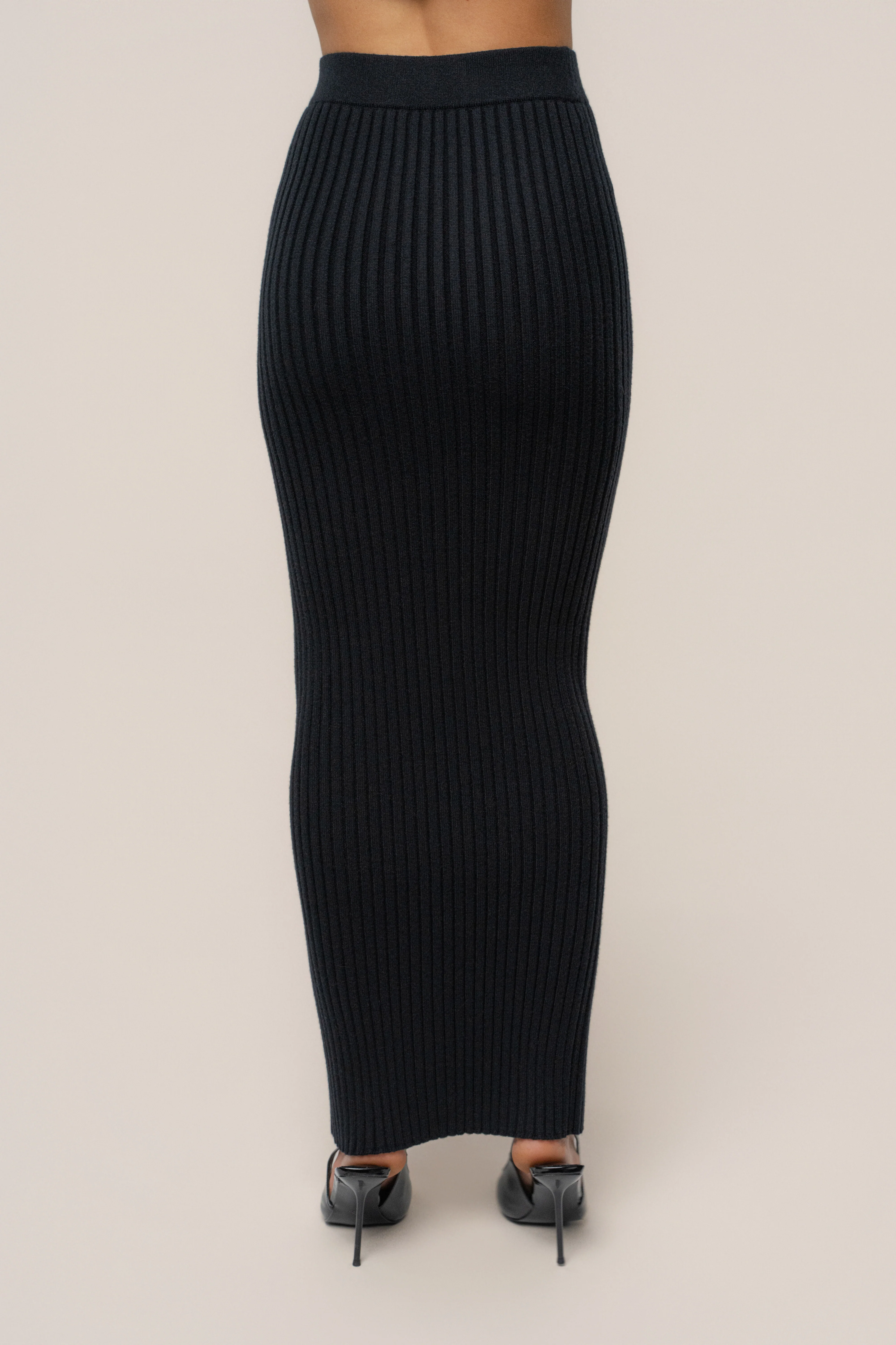 Black Soft Reset Ribbed Skirt