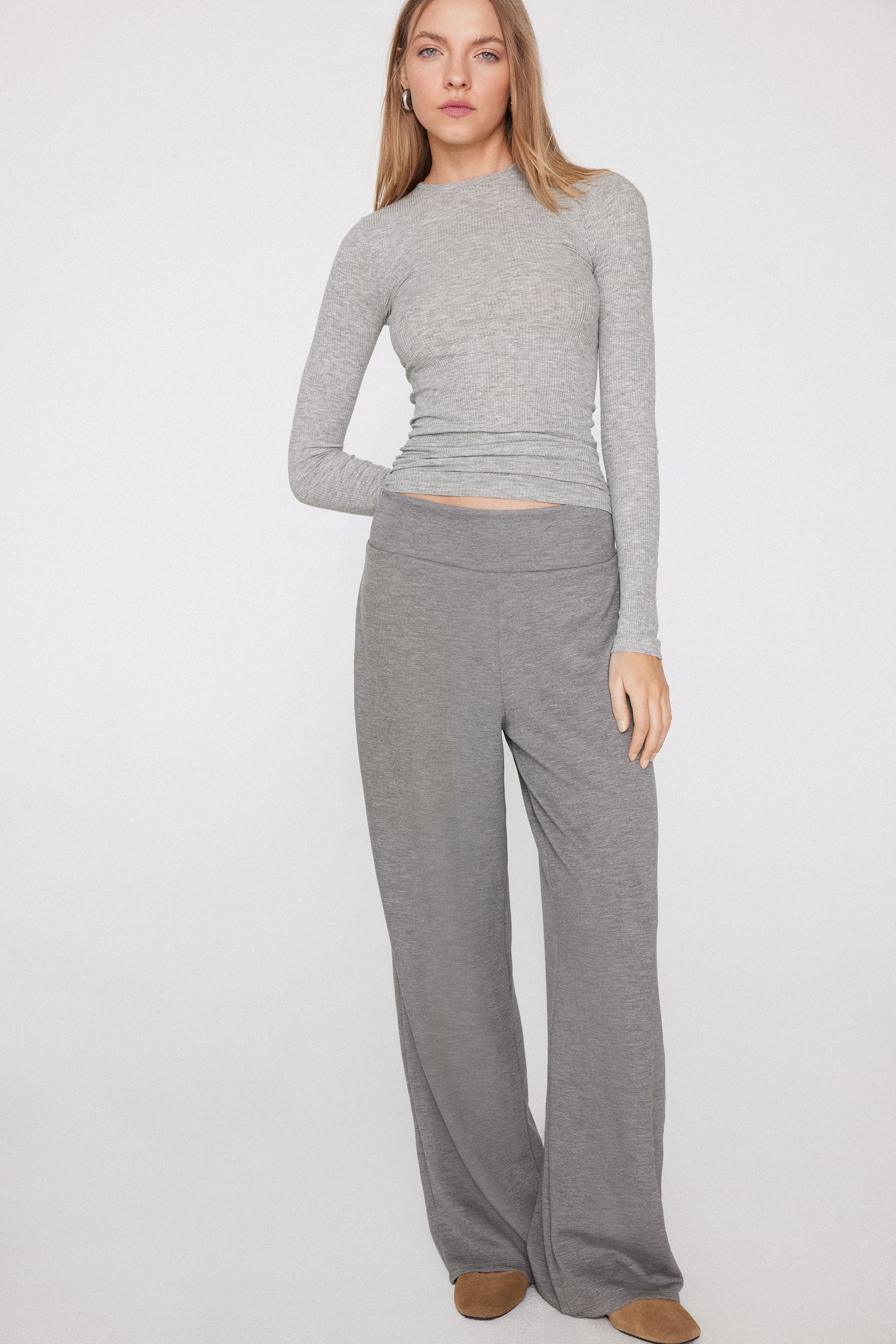 Long Sleeve Round Neck Ribbed Top