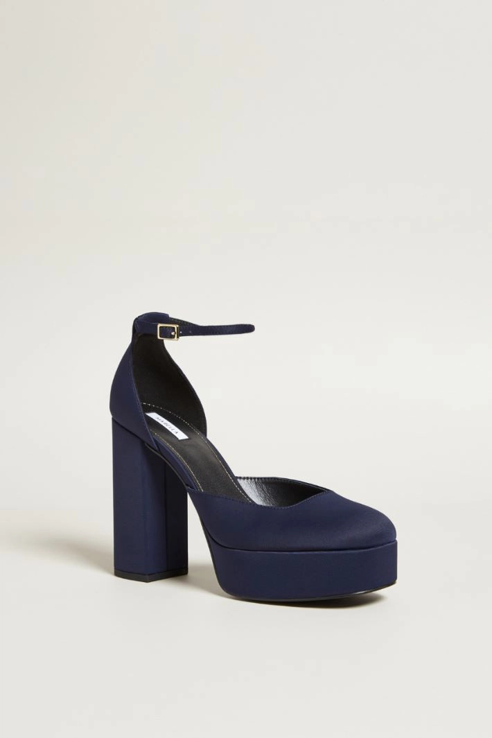 Pumps with plateau - BLUE