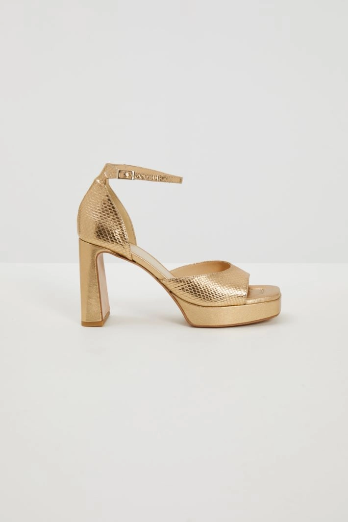 Python print sandals - GOLD