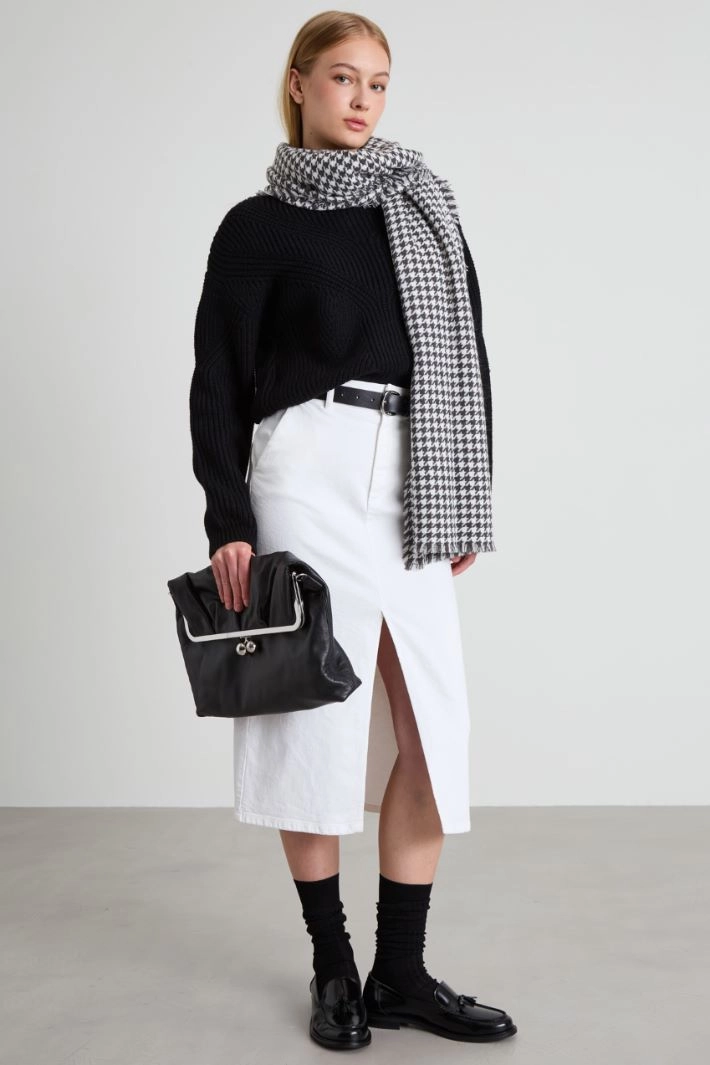 Slit-detail skirt - WHITE