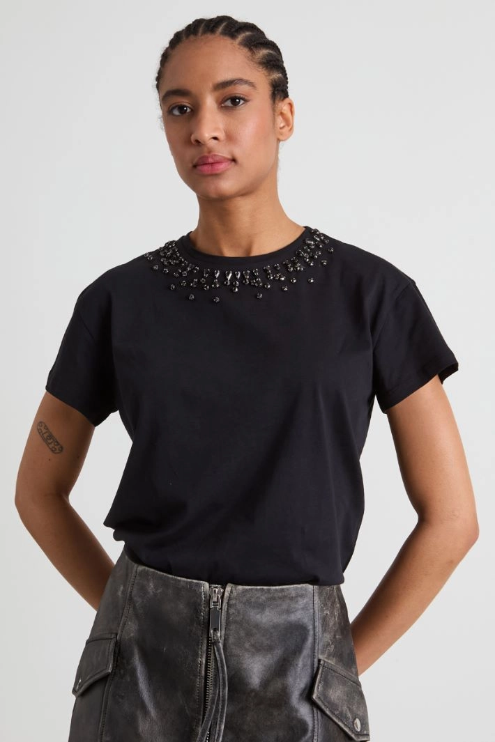 T-shirt with maxi rhinestones - BLACK