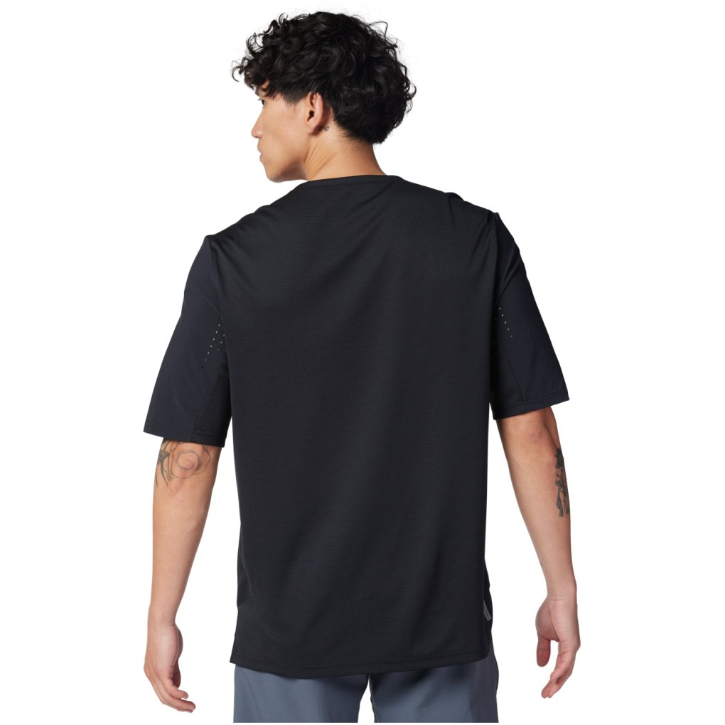FOX Defend MTB Short Sleeve Jersey Men - black