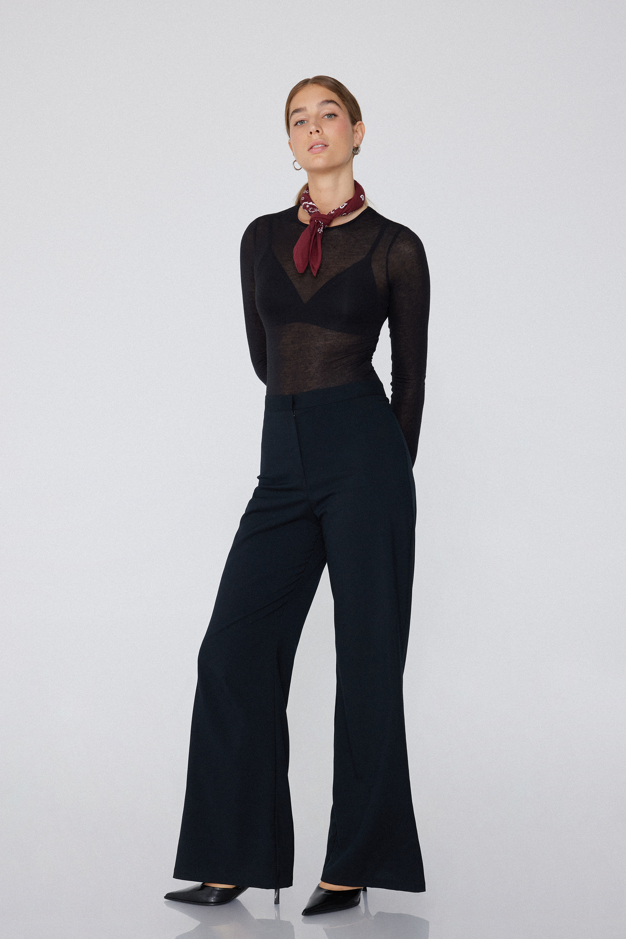 Viscose and Merino Wool Rounded-Neck Body