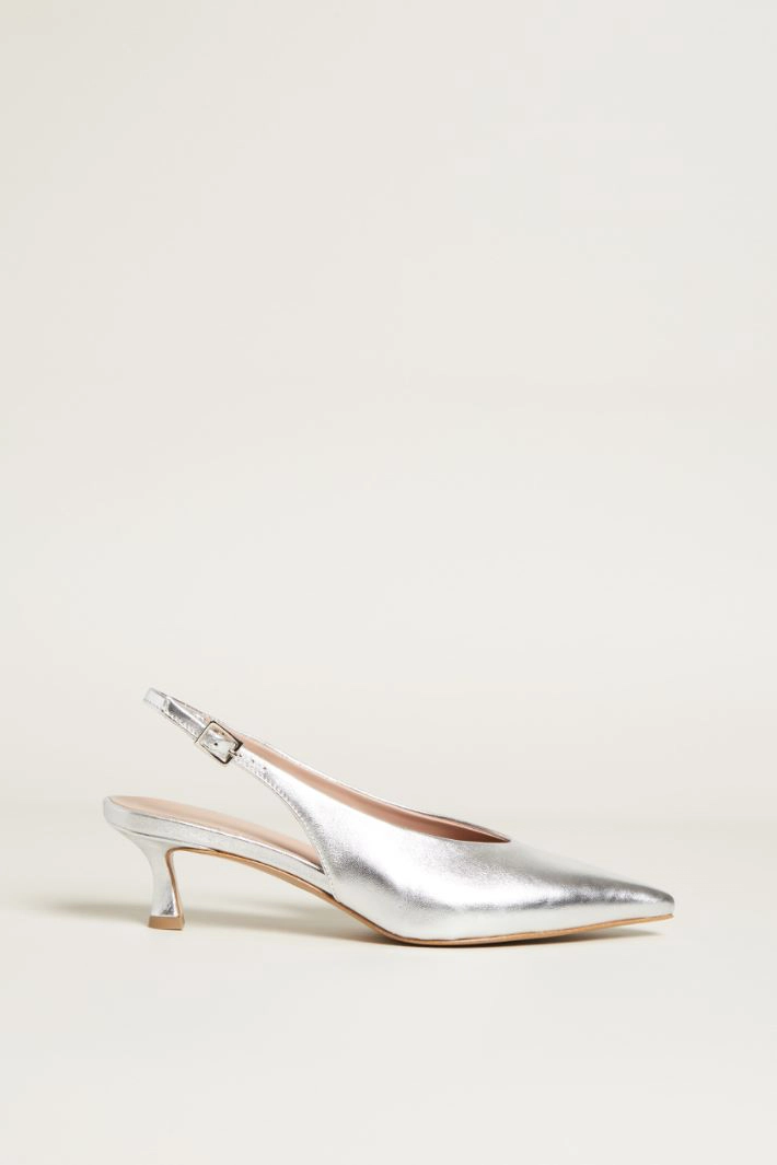 Laminated leather slingbacks - SILVER