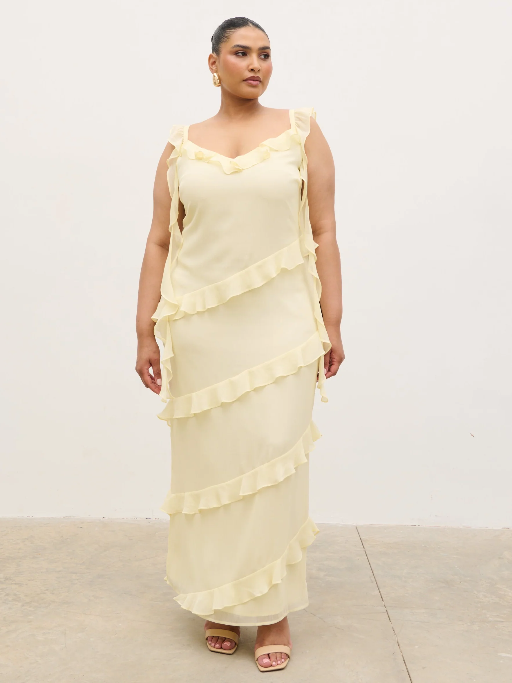 Rue Ruffle Maxi Dress Curve - Lemon