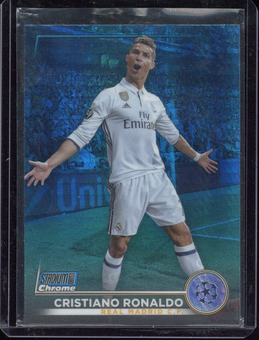 2023 Topps Stadium Chrome UCC Cristiano Ronaldo Blue Wave #7