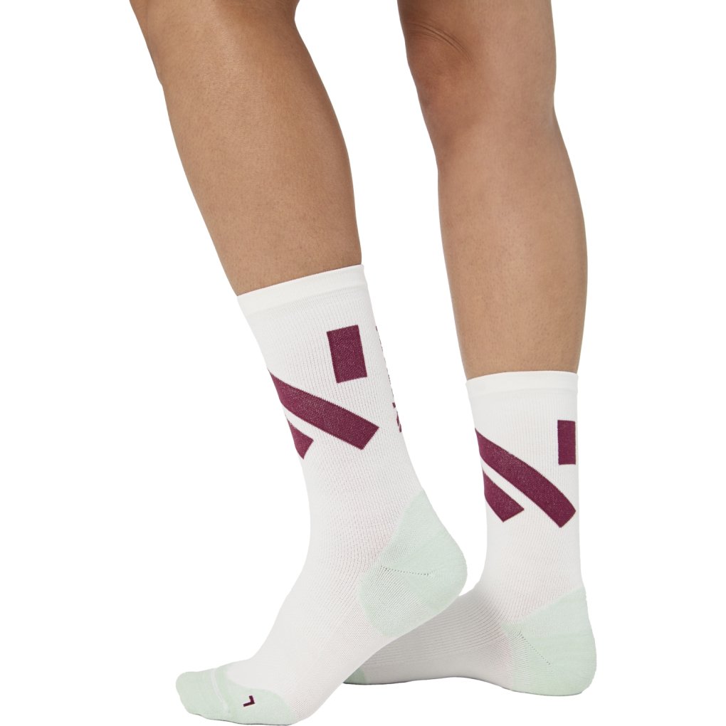 NNormal Race Running Socks - White/Green 02