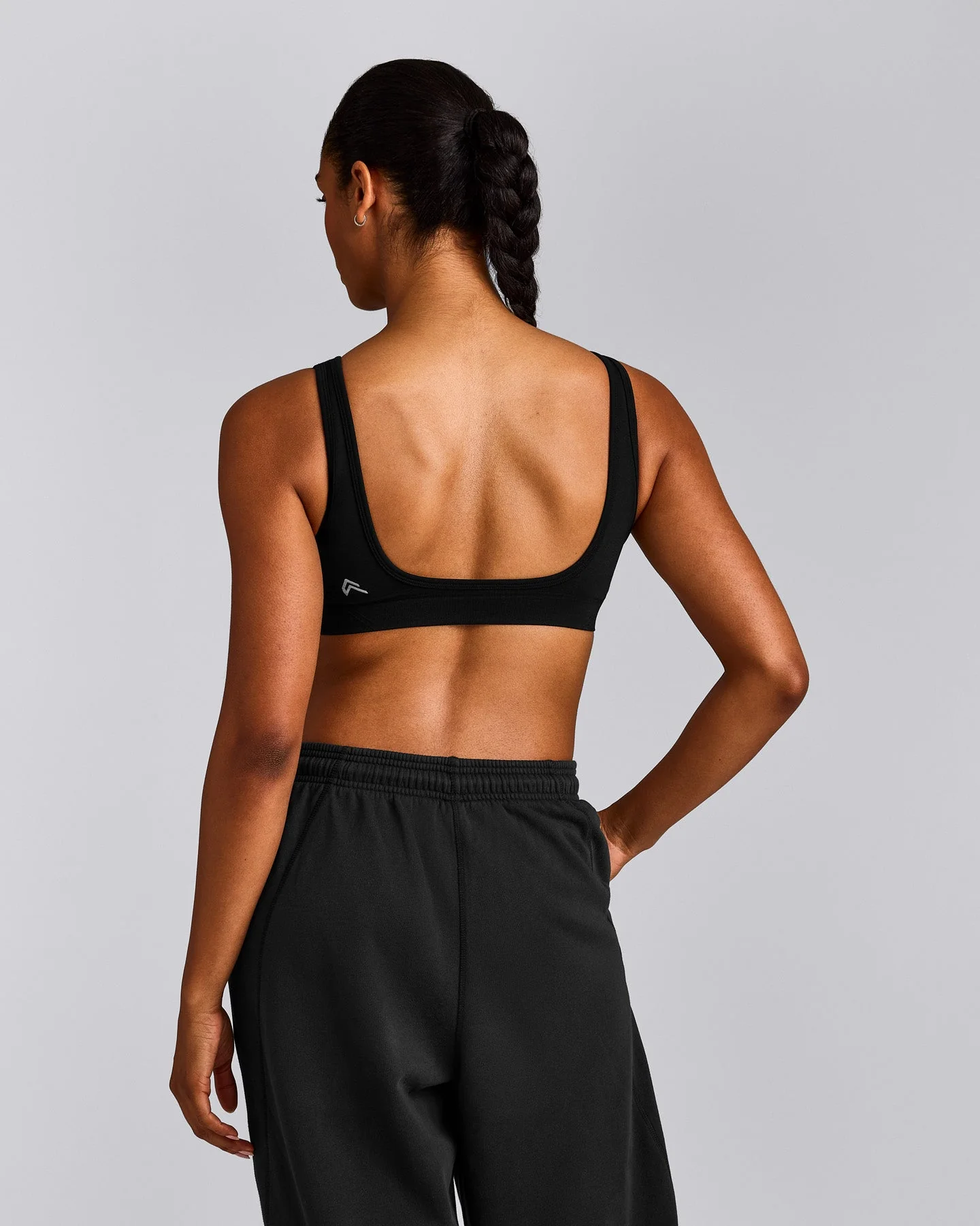 EffortlessLift™ Square Neck Sports Bra with Grey Logo | Black