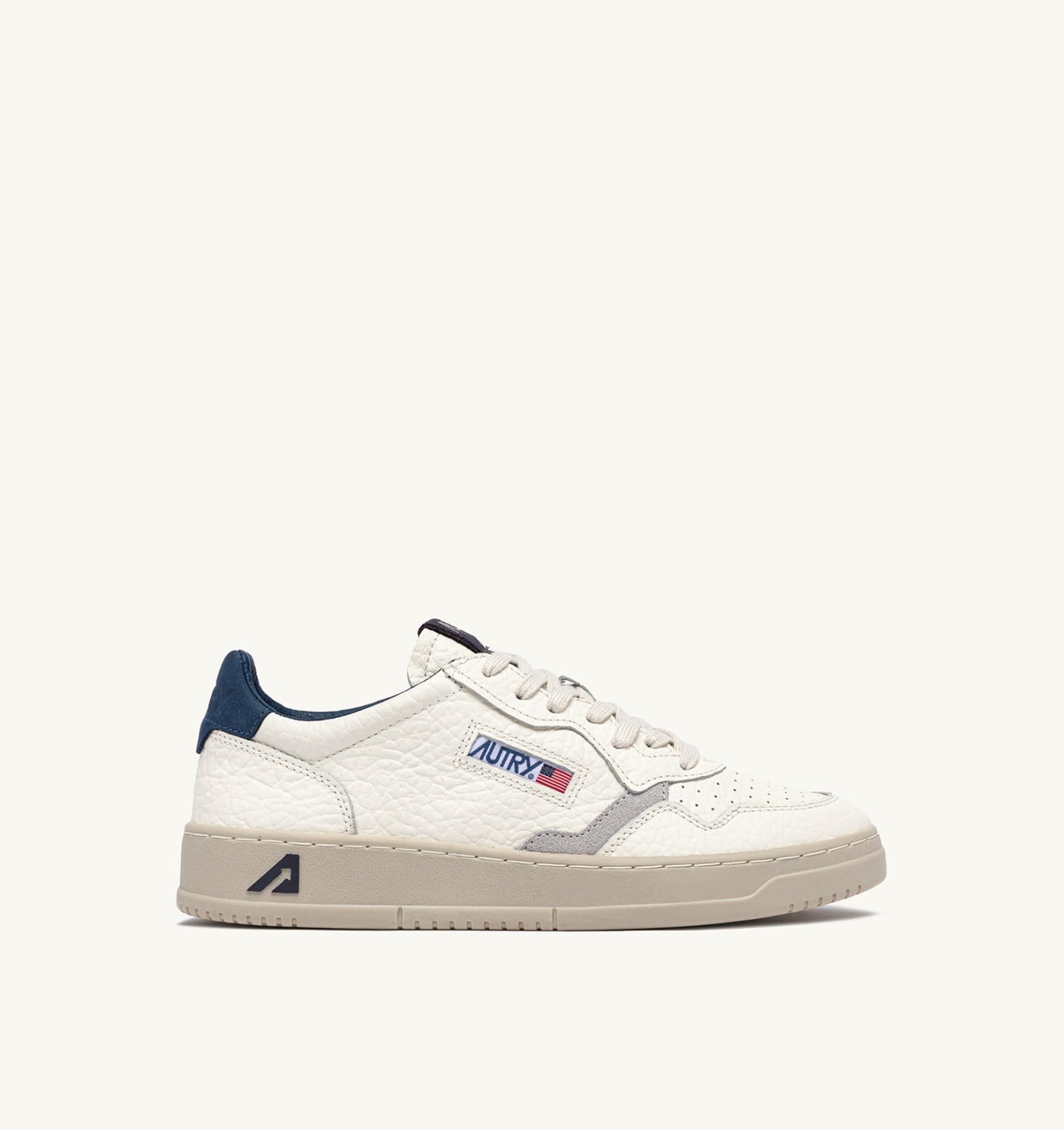 MEDALIST LOW SNEAKERS IN LEATHER COLOR ENSIGN BLUE AND PEROSCOPE