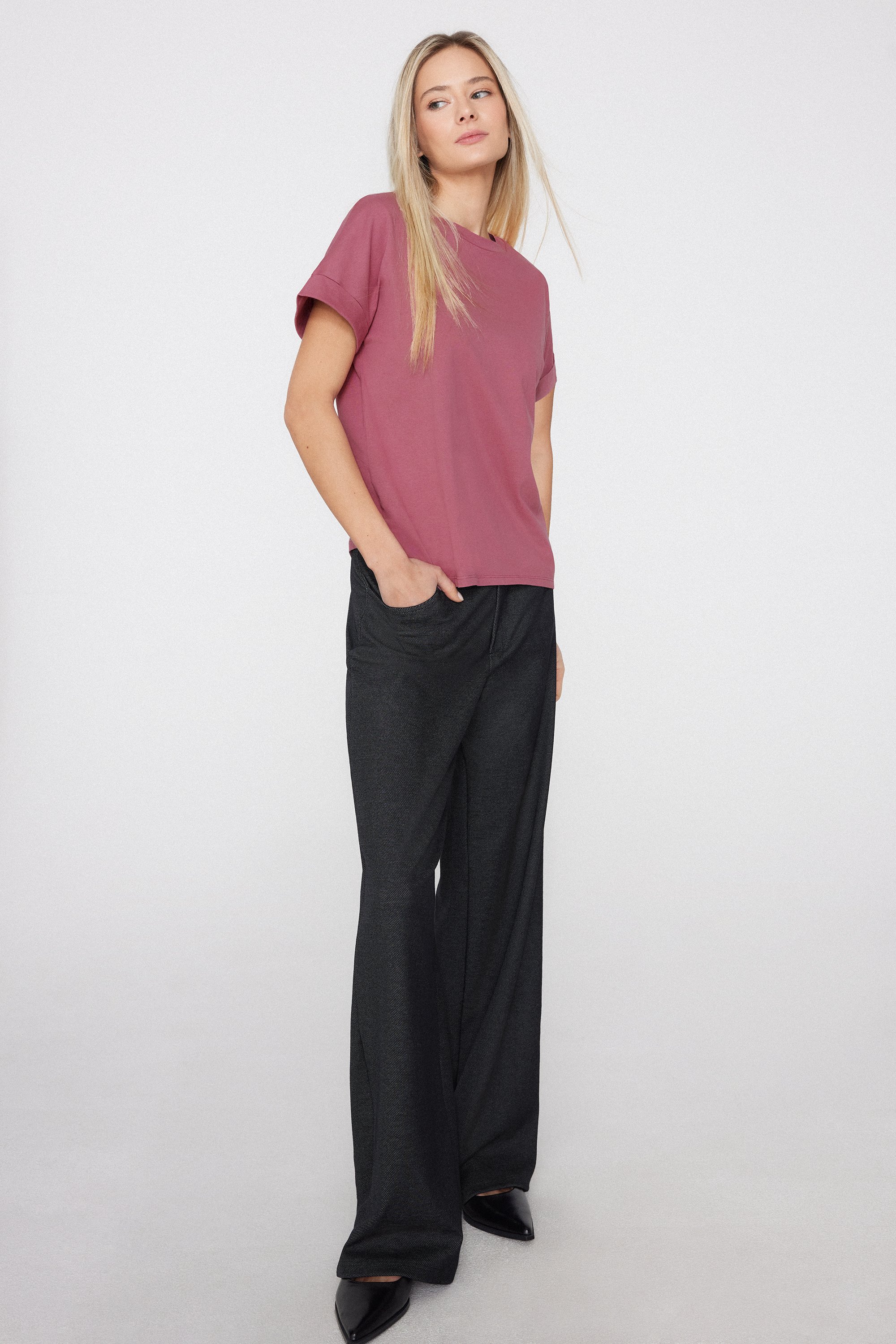 Cotton T-Shirt with Kimono Turn-Up