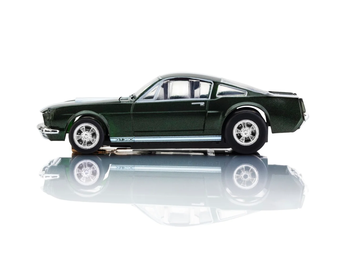 GT350 Shelby Mustang 1966 – Ivy Green with white stripe AFX 22150